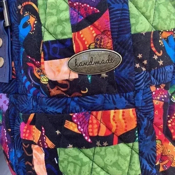 Noelle Piegsa -Laurel  Burch Cats quilted fabric bucket bag - Picture 4 of 6
